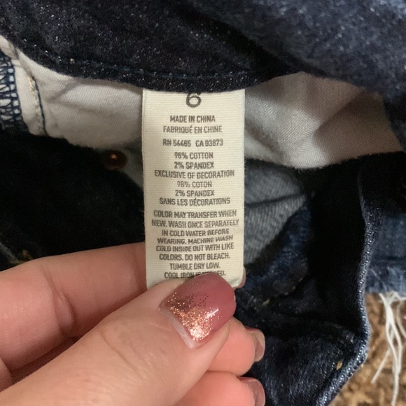 American Eagle Size 6 Shorts - Picture 3 of 3